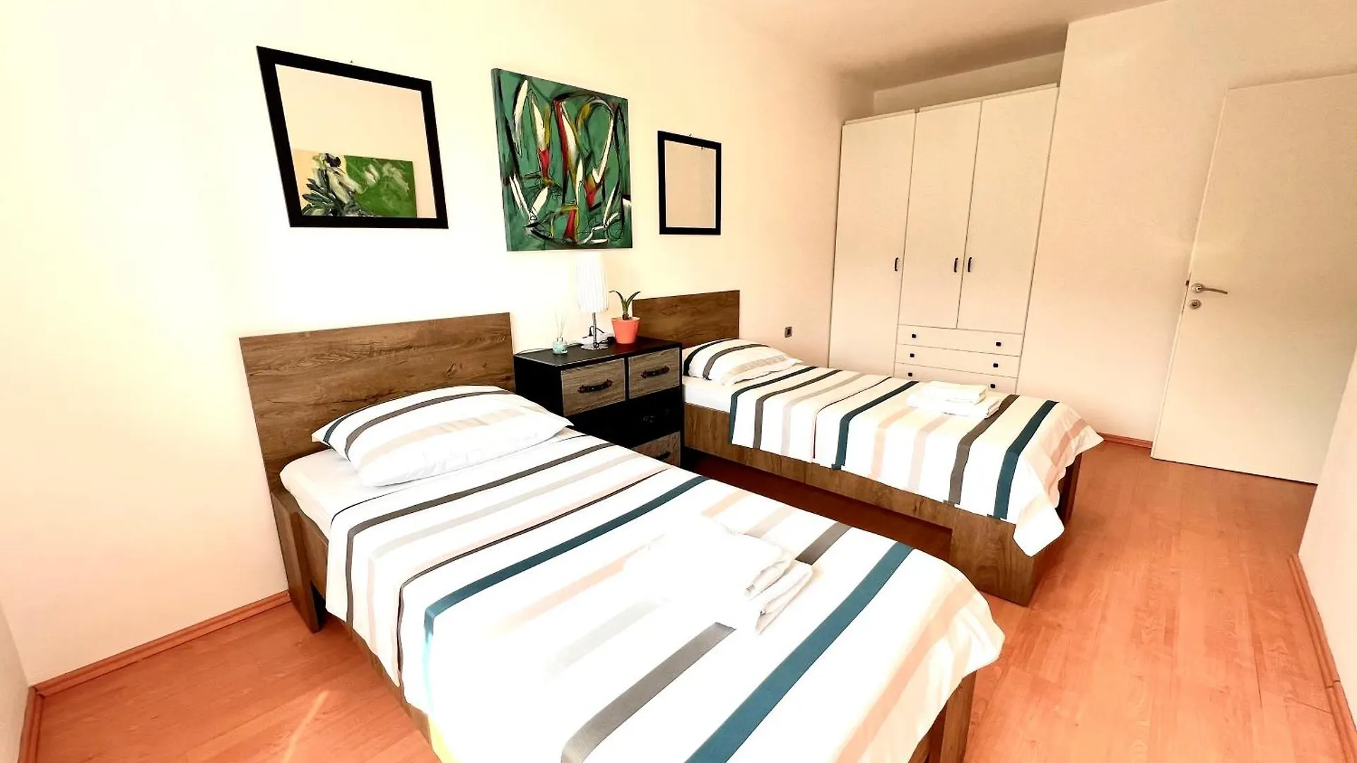 Guest house Apartments Jovic Opatija Icici